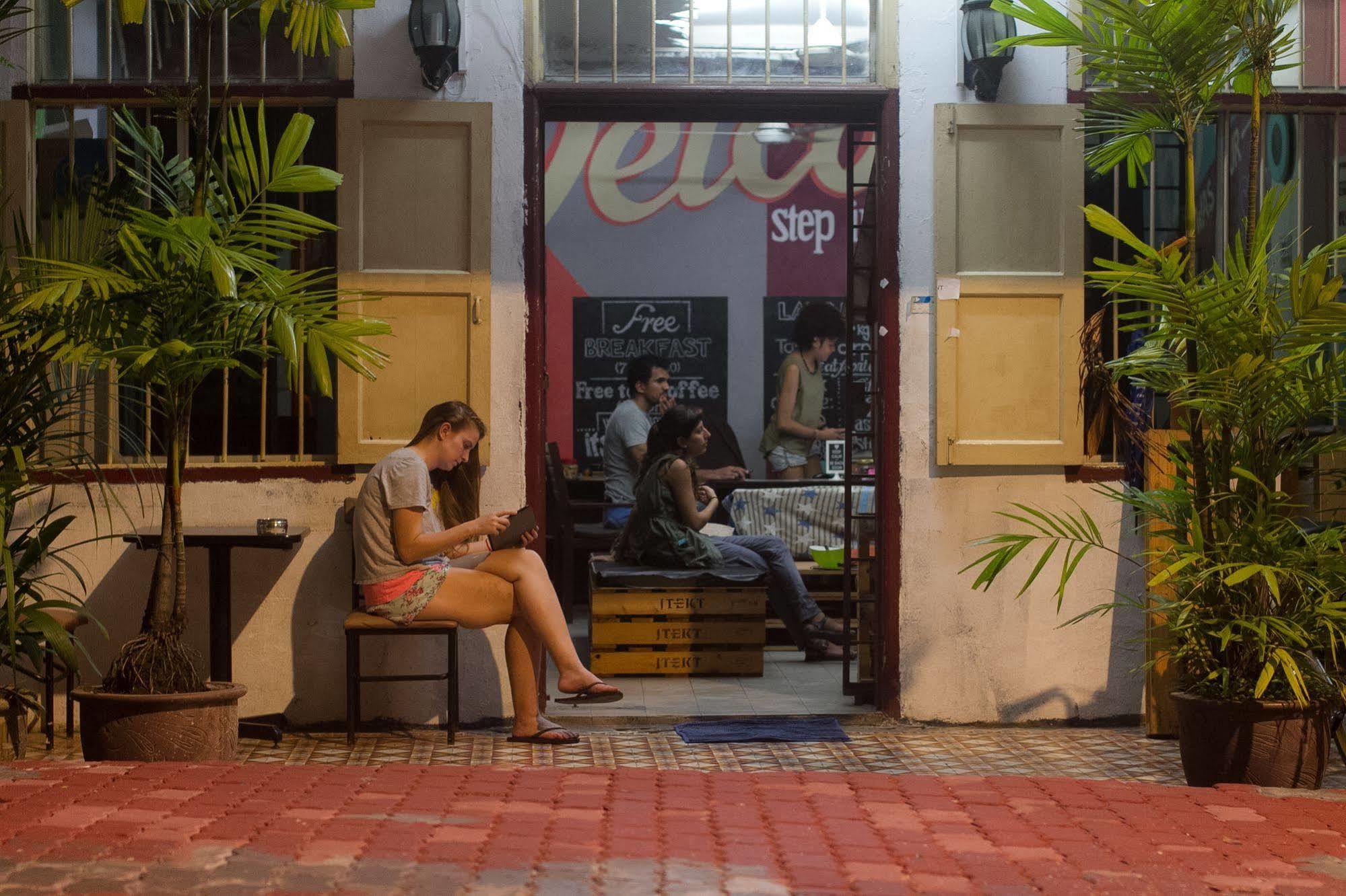 Step Inn Guesthouse Kuala Lumpur Exterior photo